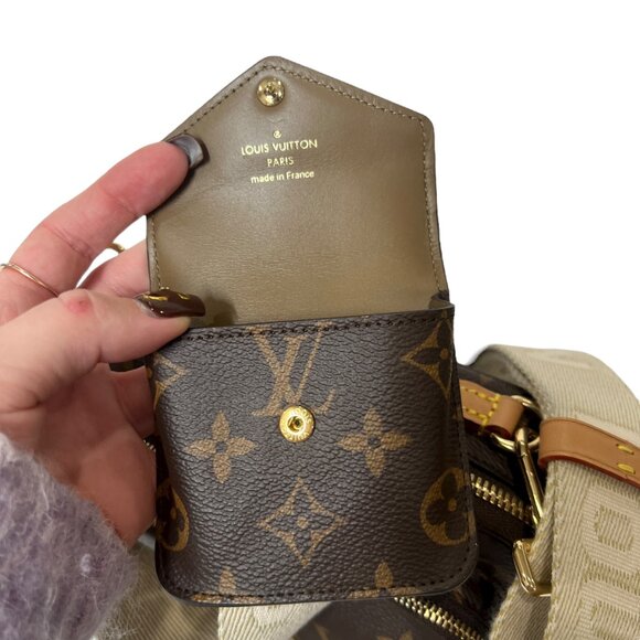 $3100 NEW Louis Vuitton 2021 Brown Monogram Utility Gold Crossbody Pouch Bag - Picture 5 of 14